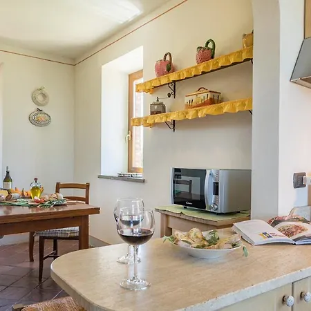 Poggio Medei 10, Emma *