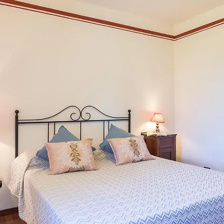 Poggio Medei 10, Emma فيلة *