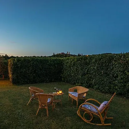 Poggio Medei 10, Emma فيلة