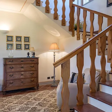 Poggio Medei 10, Emma Villa